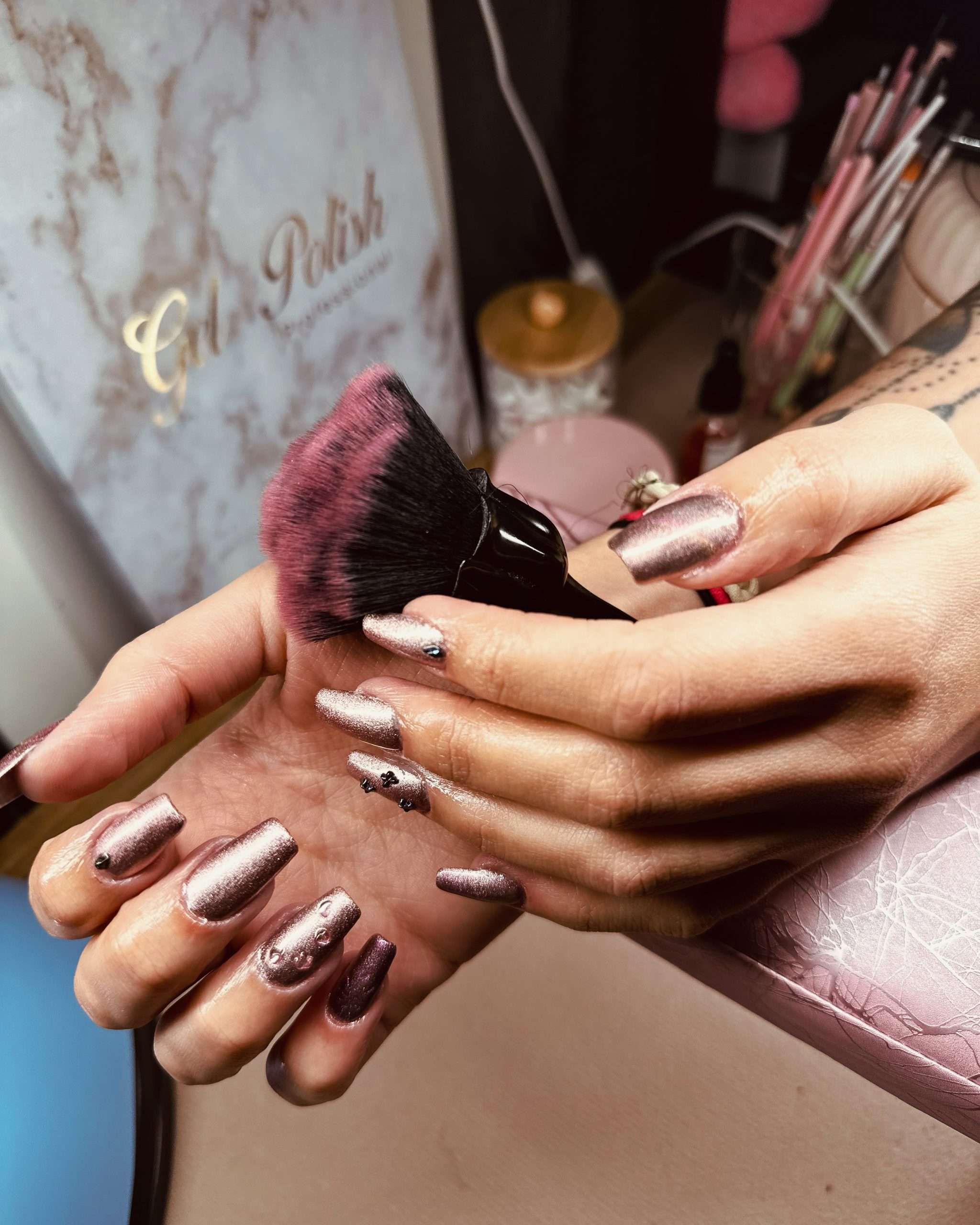 ongles a domicile hauts de seine - extensions paillettes - chloe lhd