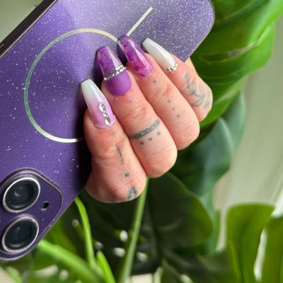 Ongles a domicile autour de le mene (22) - nail art strass - 2k nails