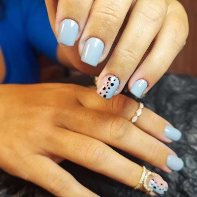 ongles chambery - bleu clair - glam nails by vanessa